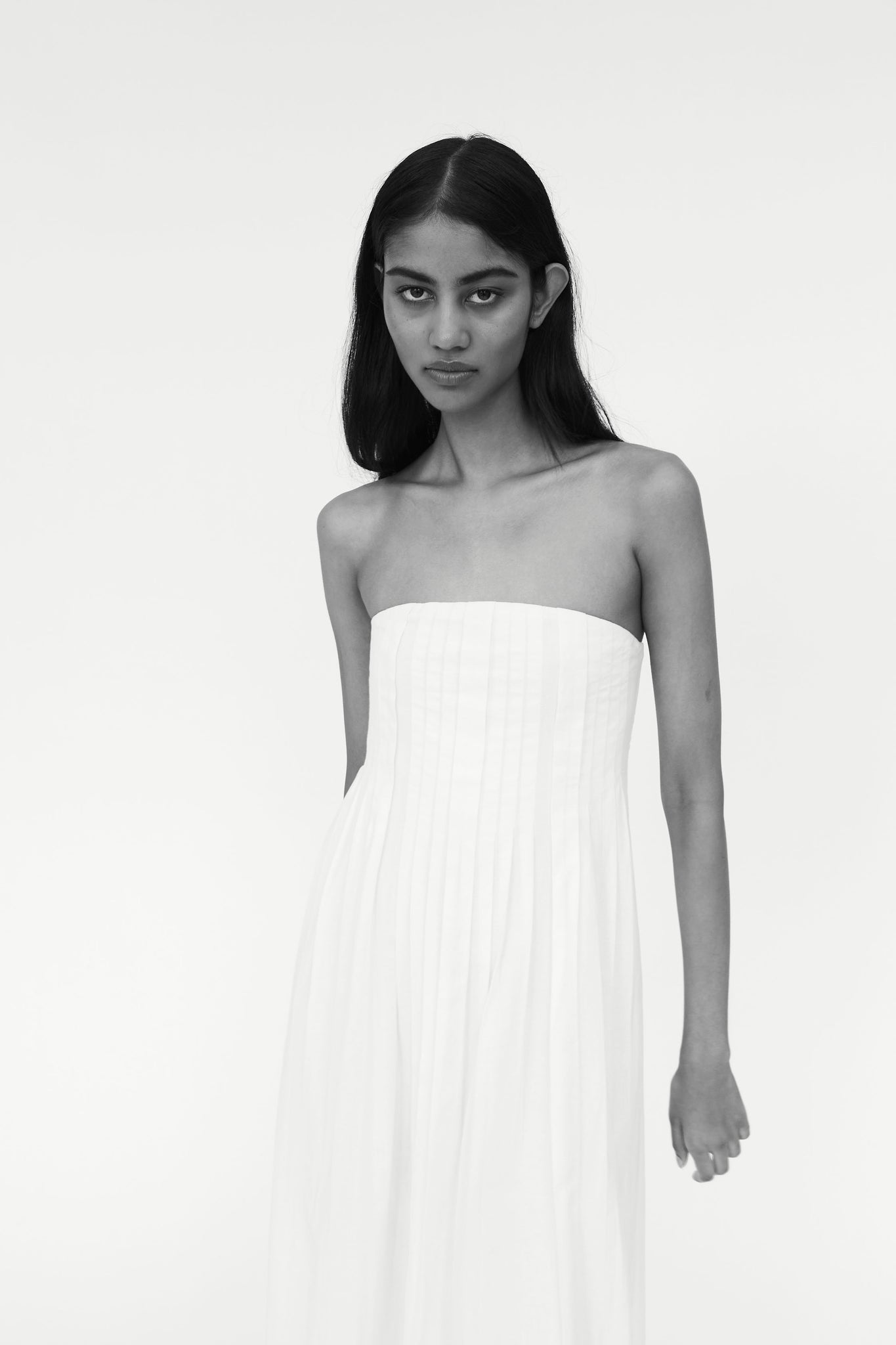 fredric Bella midi dress white sustainably minded fashion